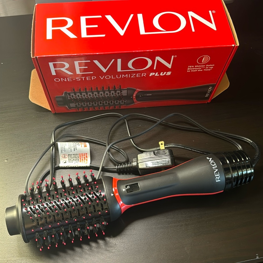 Revlon One-Step Volumizer Plus